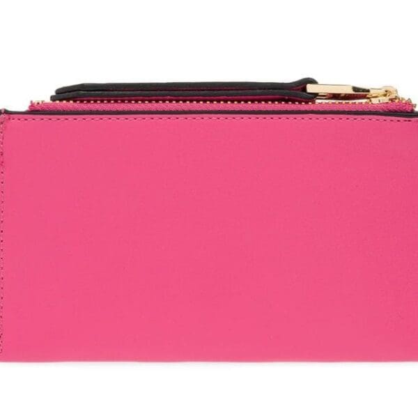 Versace Jeans Pink Wallets - Perfect Blend Of Elegance And Functionality 4