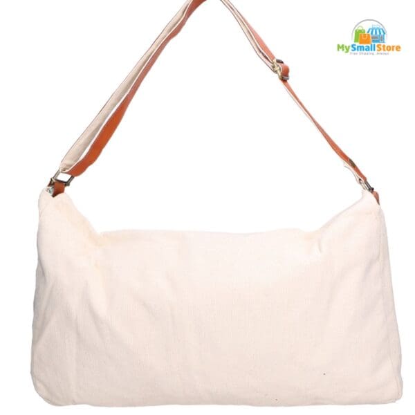 Monica Bini White Shoulder Bag - Stunning And Stylish Accessory 3