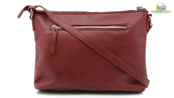 Stylish Laura Biagiotti Bennie Red Shoulder Bag - Perfect For Every Occasion! 3