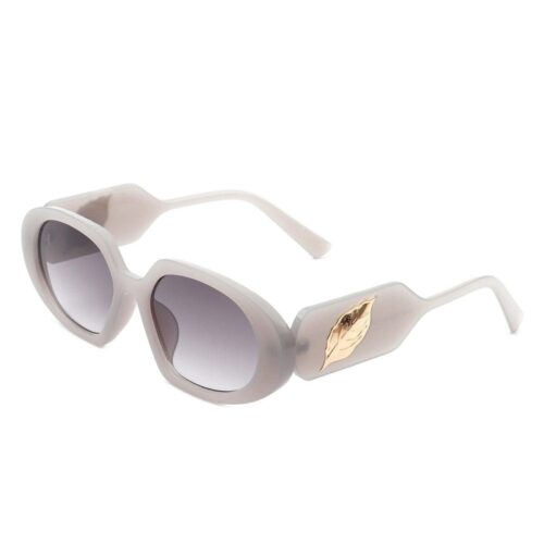 Cramilo Eyewear Glittera Retro Oval Chic Sunglasses
